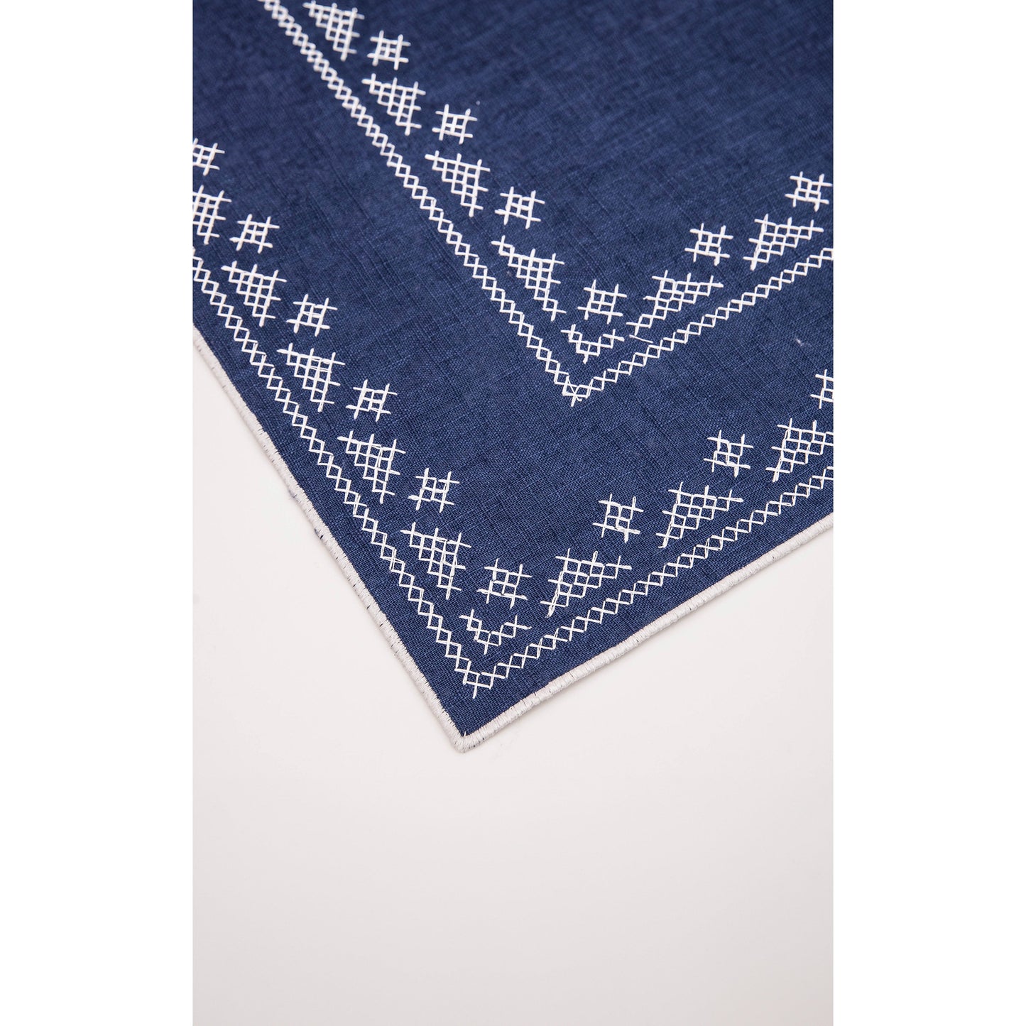 Pedralbes Placemats in Navy – Set of 4