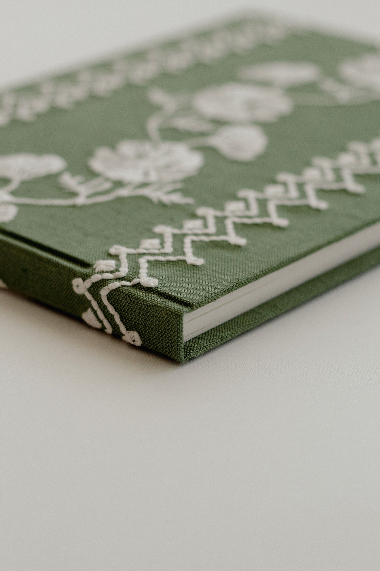 Cosmo Olive Guest Book
