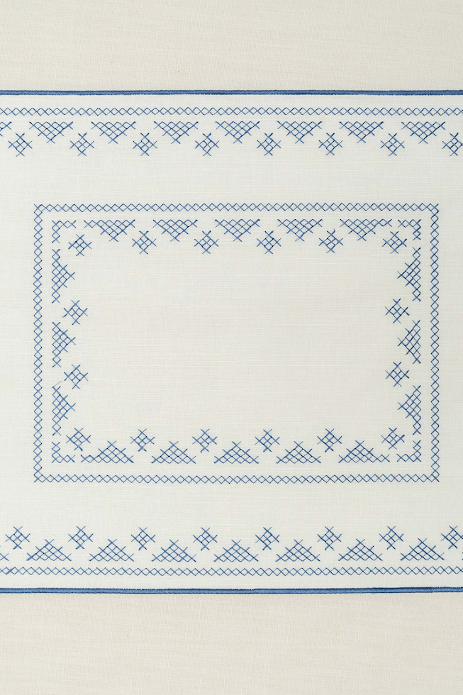 Pedralbes Placemat in Navy