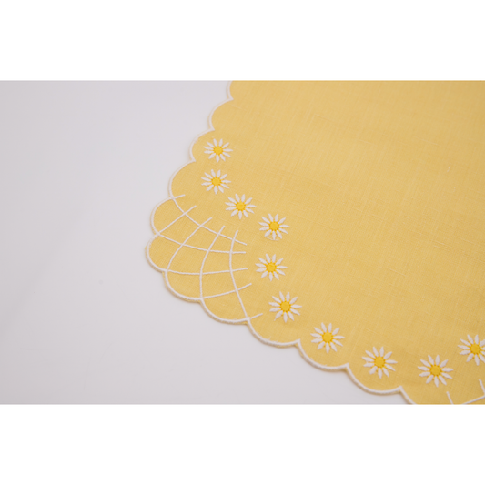 Daisy Bib in Yellow
