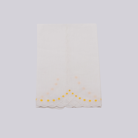 Daisy Guest Towel in White