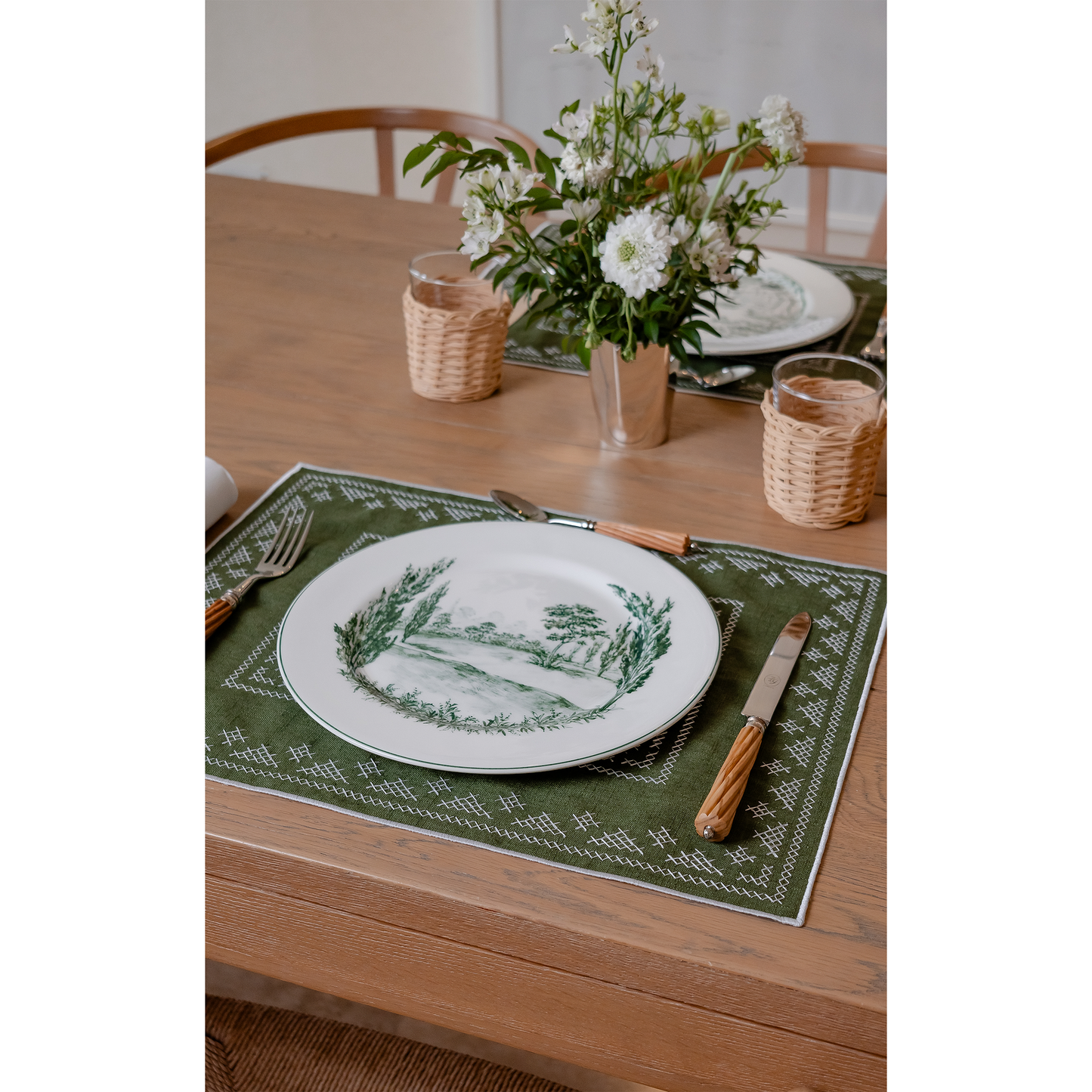 Pedralbes Placemats in Olive – Set of 4