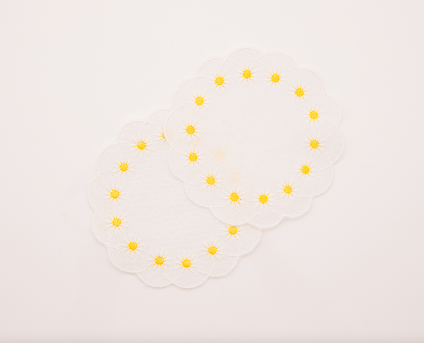 Daisy Coaster in White, Set of 4