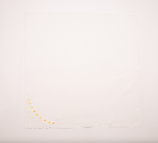 Daisy Dinner Napkin in White