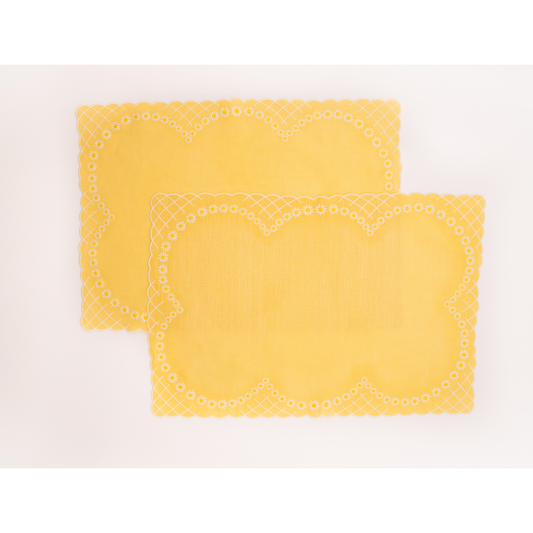 Daisy Placemat in Yellow