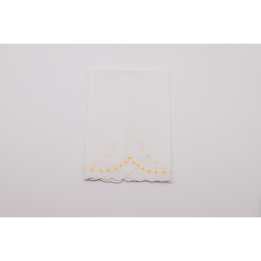 Daisy Guest Towel in White