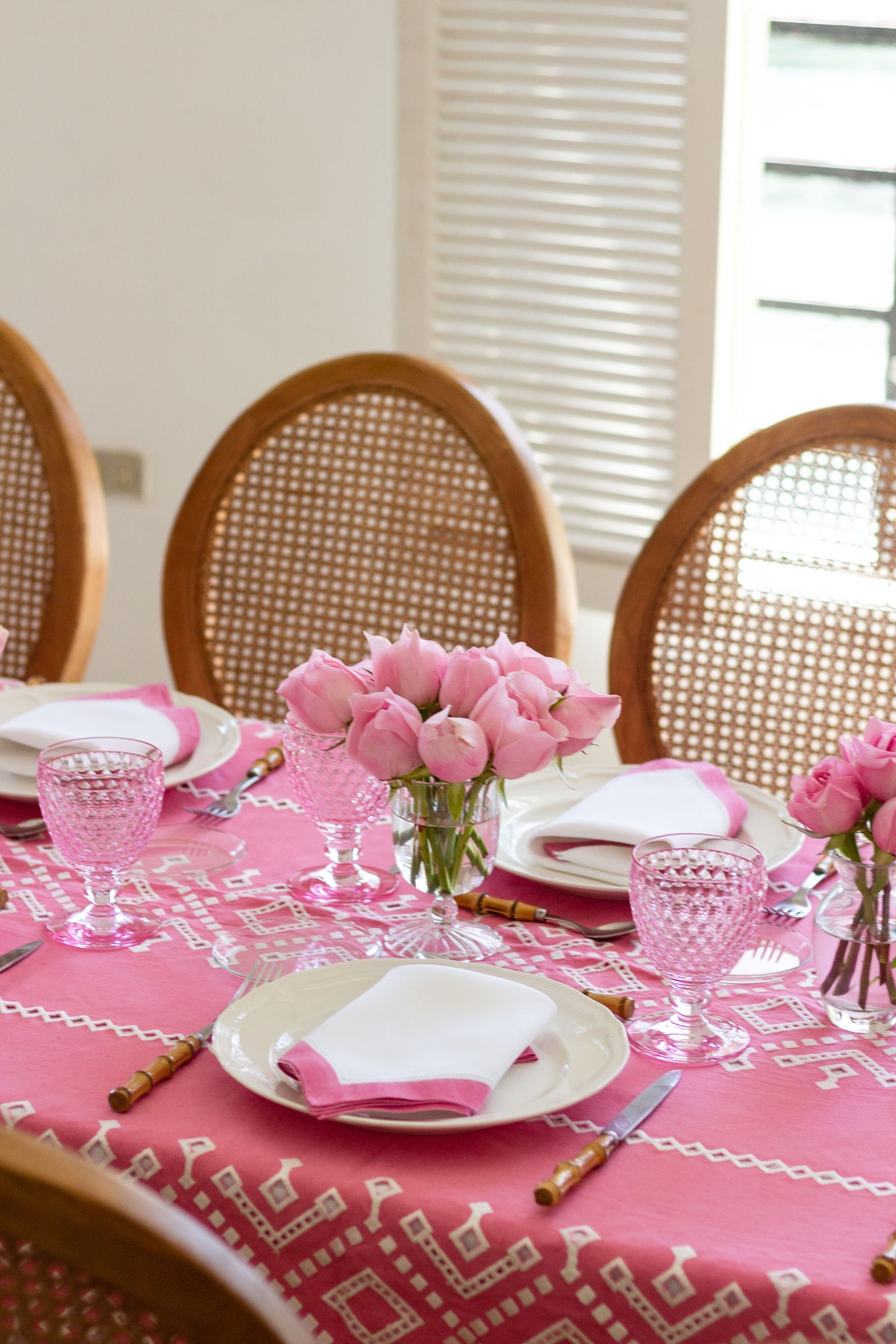 Ojete Bougainvillea Rectangular Tablecloth for 6